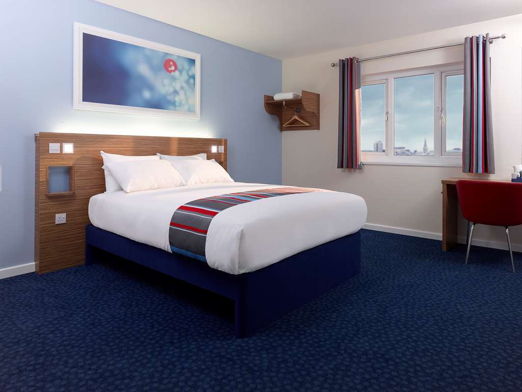 Travelodge Newbury Tot Hill Highclere Room photo